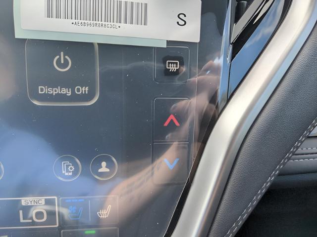 2025 Subaru Outback Vehicle Photo in Green Bay, WI 54304