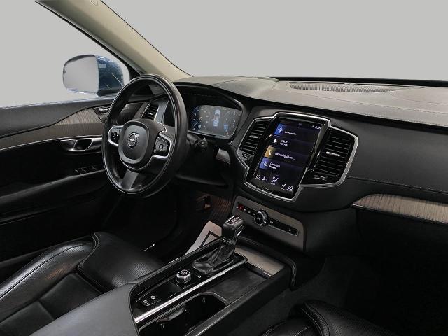 2022 Volvo XC90 Vehicle Photo in Appleton, WI 54913