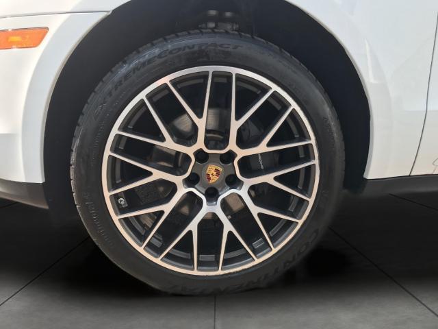 2019 Porsche Macan Vehicle Photo in GREEN BAY, WI 54303-3330