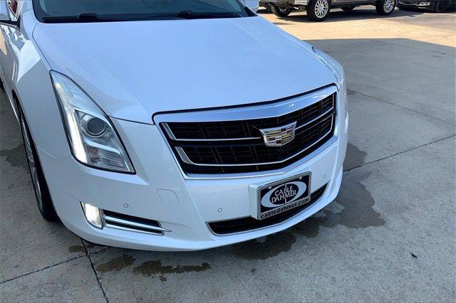 2016 Cadillac XTS Vehicle Photo in TOPEKA, KS 66609-0000