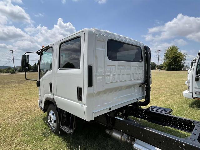 2025 Chevrolet Low Cab Forward 3500 Vehicle Photo in ALCOA, TN 37701-3235