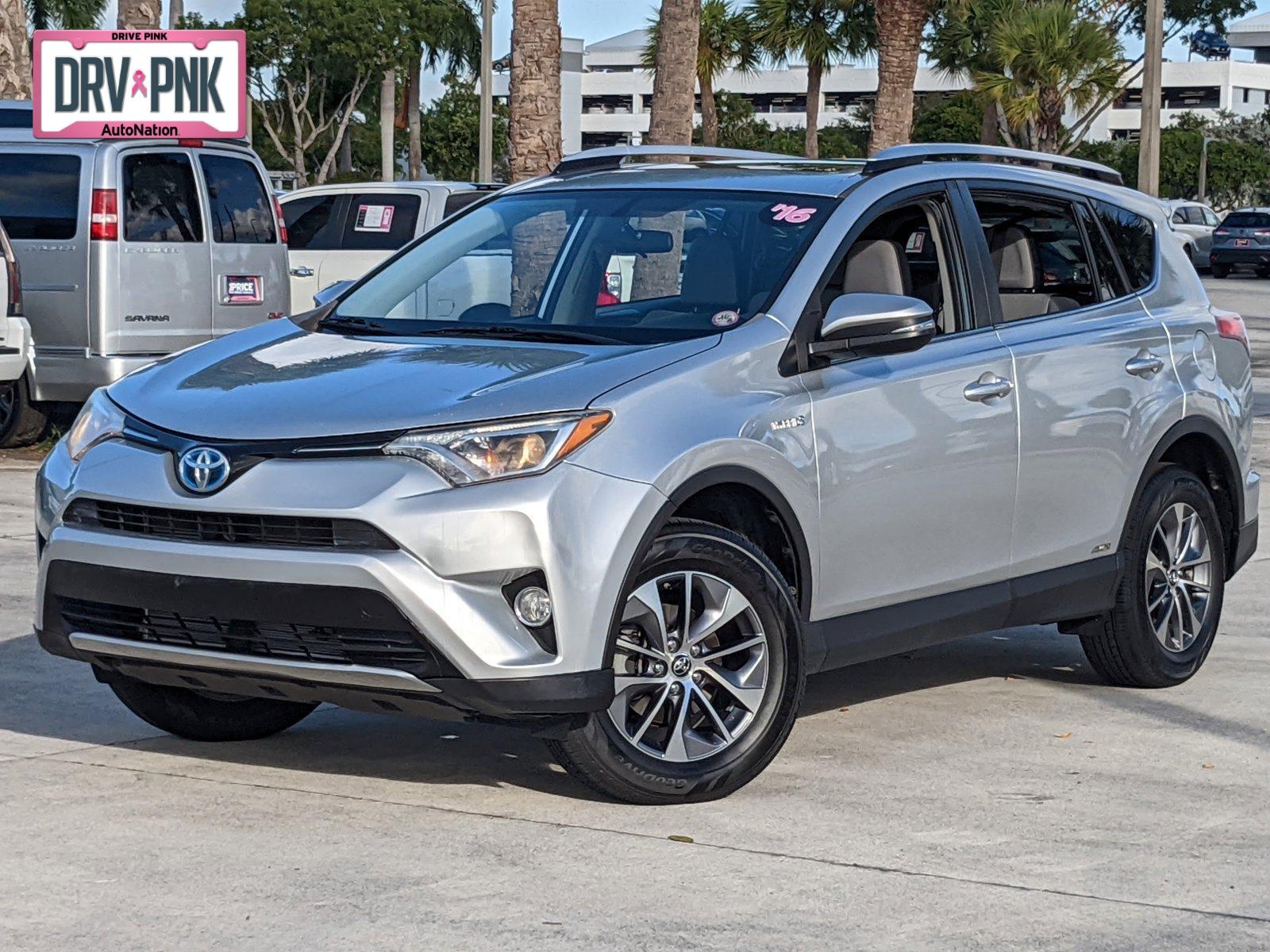 2016 Toyota RAV4 Hybrid Vehicle Photo in Davie, FL 33331