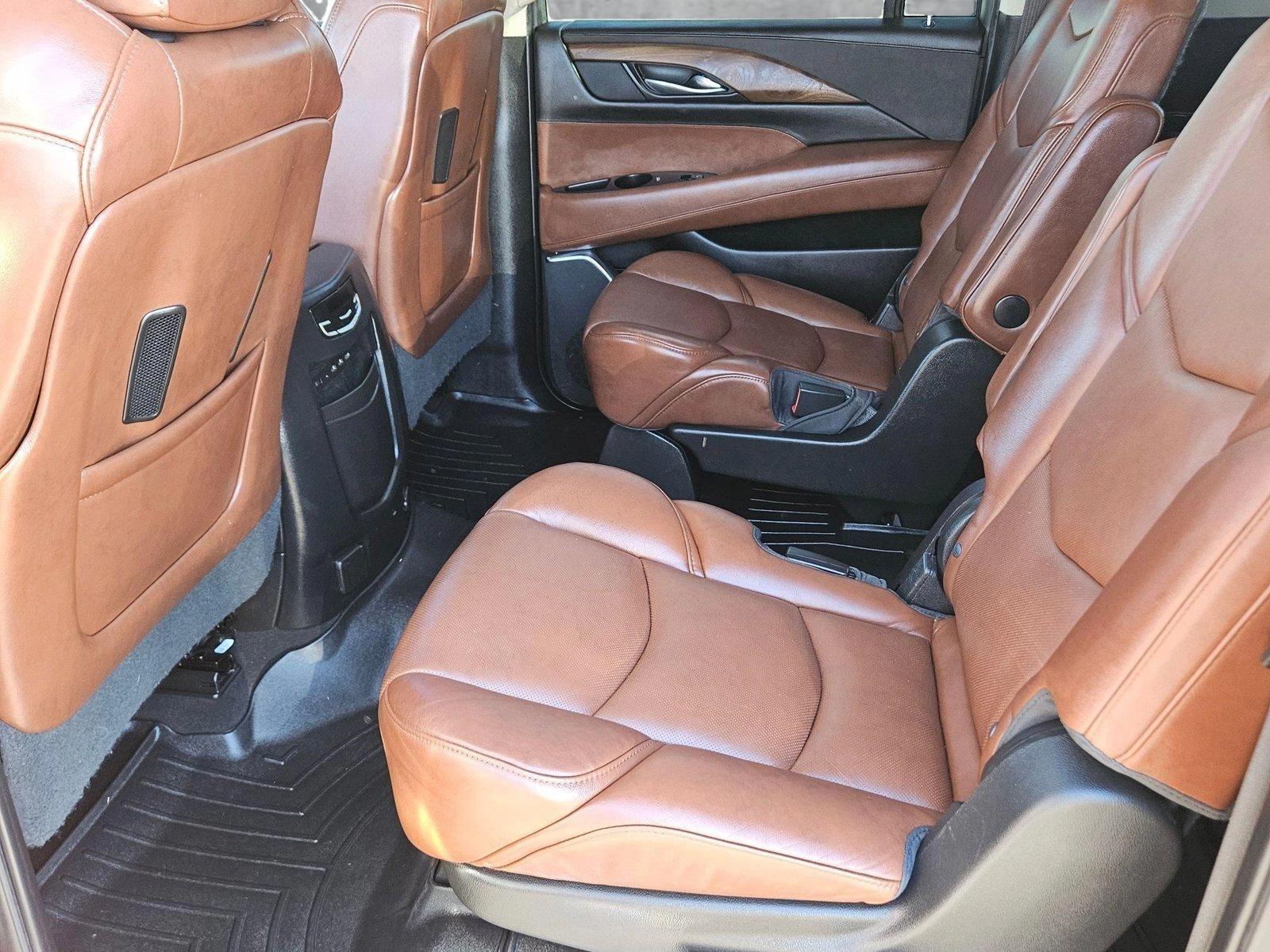 2018 Cadillac Escalade ESV Vehicle Photo in PEORIA, AZ 85382-3715