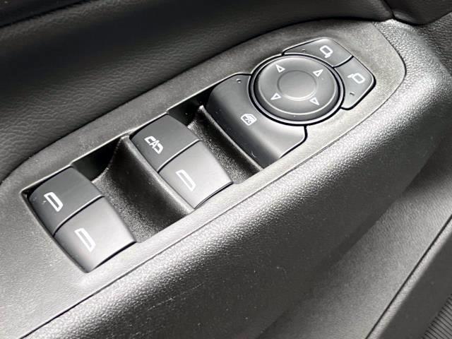 2021 Chevrolet Equinox Vehicle Photo in Roslyn, NY 11576