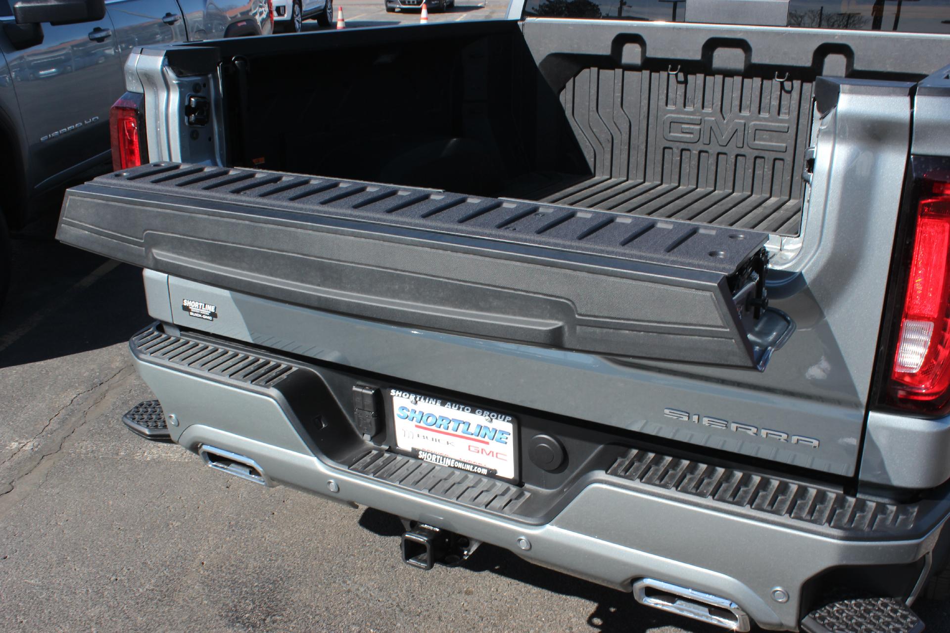 2025 GMC Sierra 1500 Vehicle Photo in AURORA, CO 80012-4011