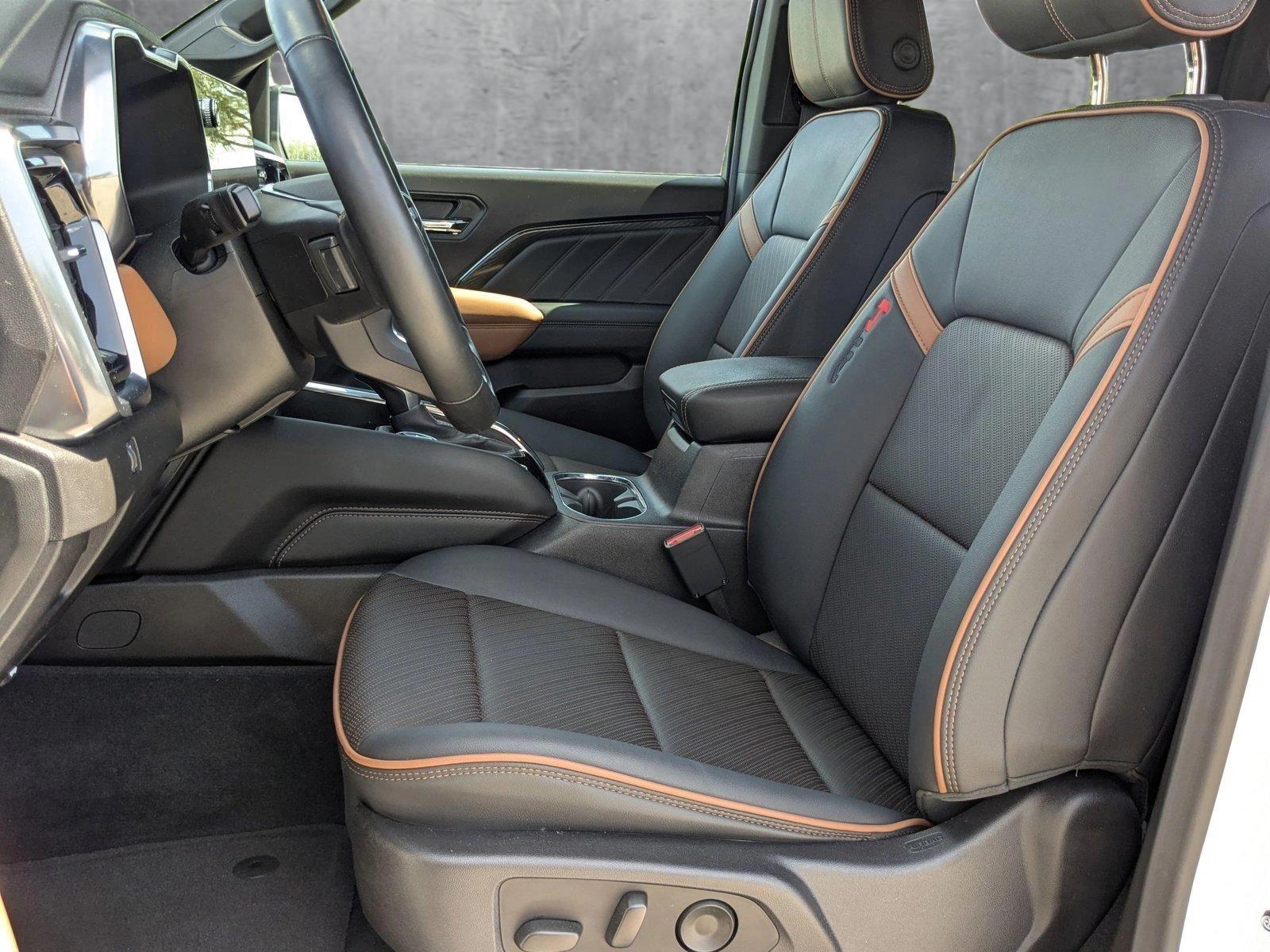 2024 GMC Canyon Vehicle Photo in St. Petersburg, FL 33713