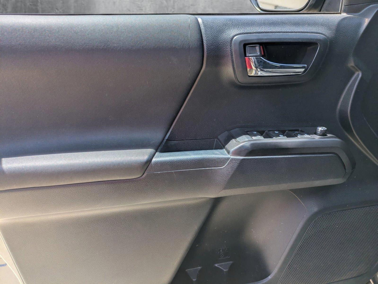 2017 Toyota Tacoma Vehicle Photo in Winter Park, FL 32792