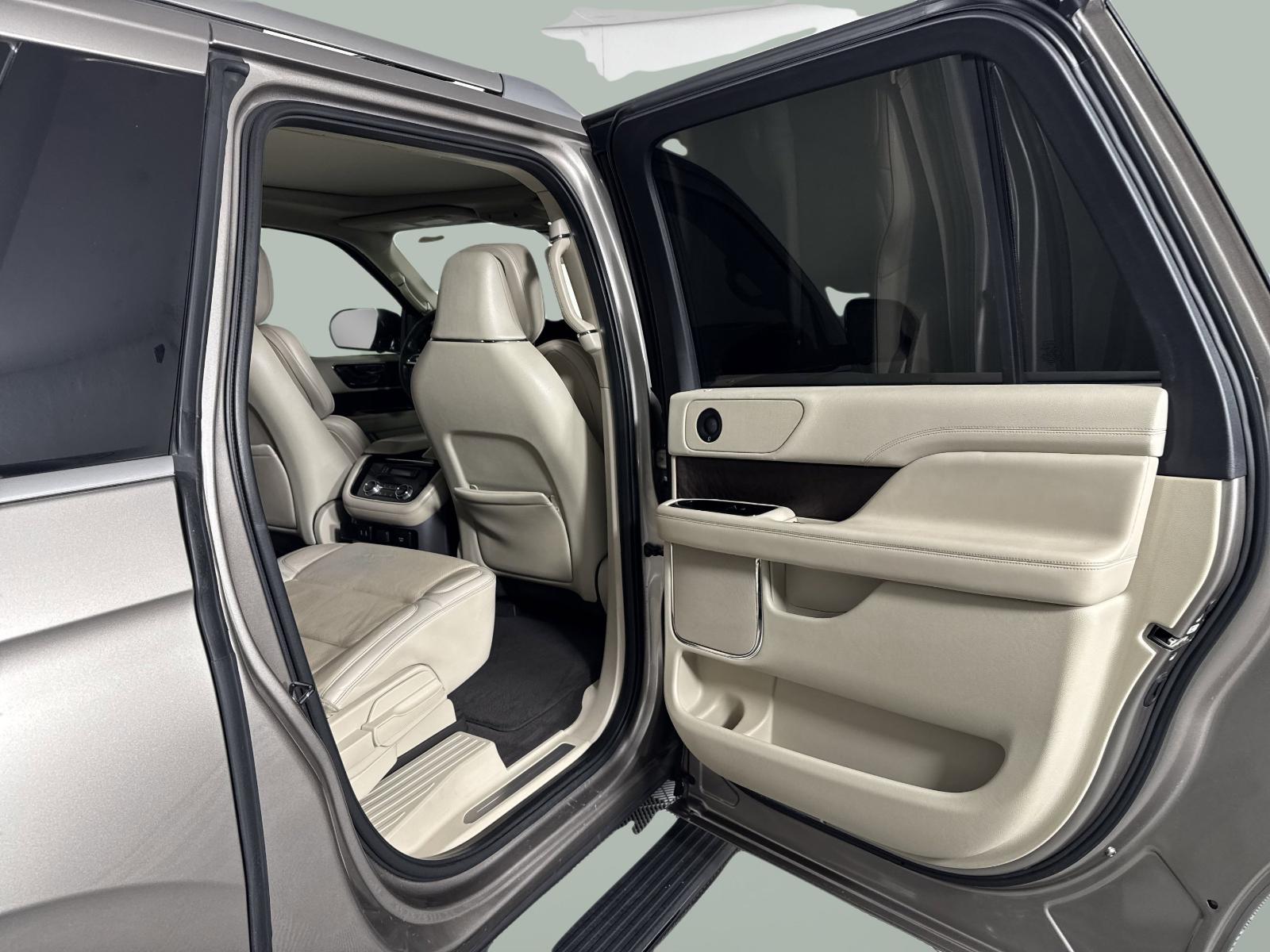 2019 Lincoln Navigator L Vehicle Photo in GEORGETOWN, TX 78626-7508