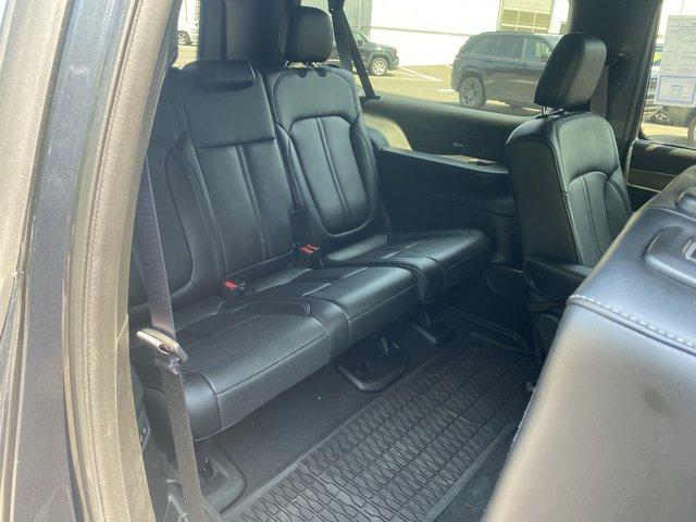 2024 Jeep Wagoneer L Vehicle Photo in Doylsetown, PA 18901