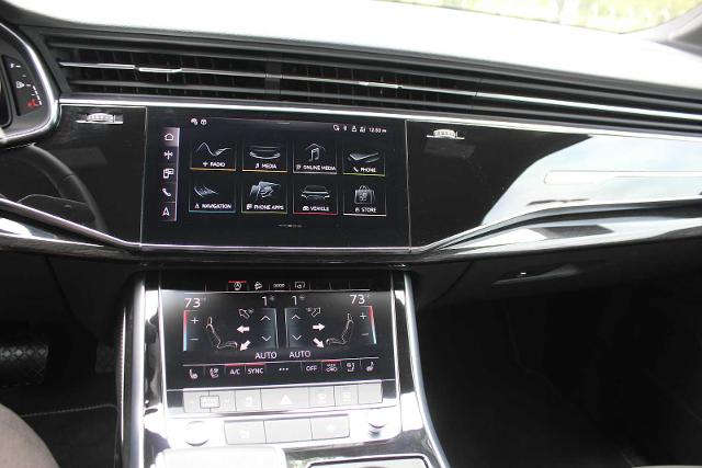 2025 Audi Q7 Vehicle Photo in HOUSTON, TX 77090