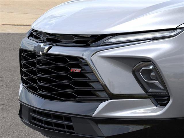 2025 Chevrolet Blazer Vehicle Photo in ENGLEWOOD, CO 80113-6708