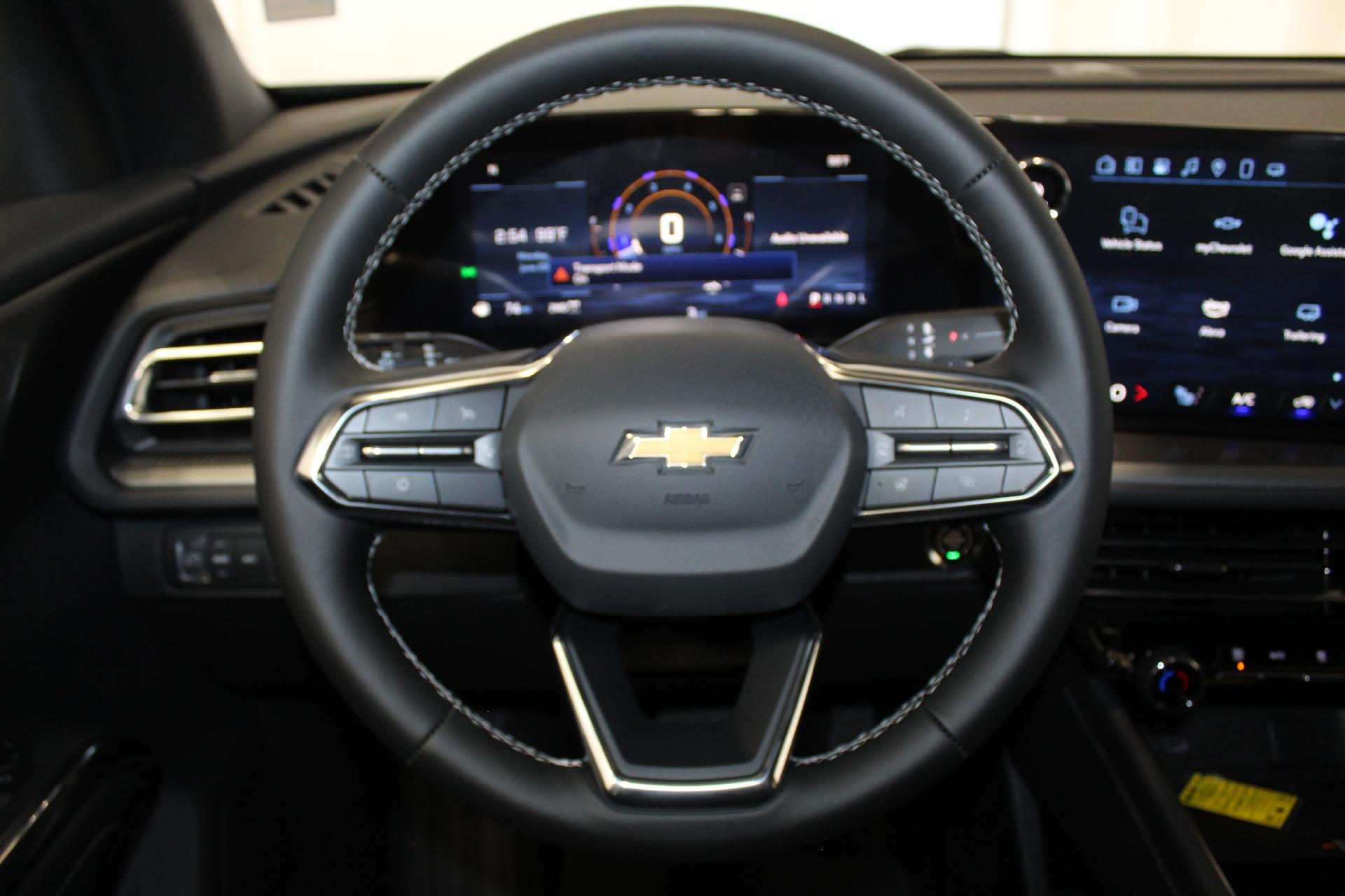 2025 Chevrolet Traverse Vehicle Photo in NORTHAMPTON, MA 01060-1120