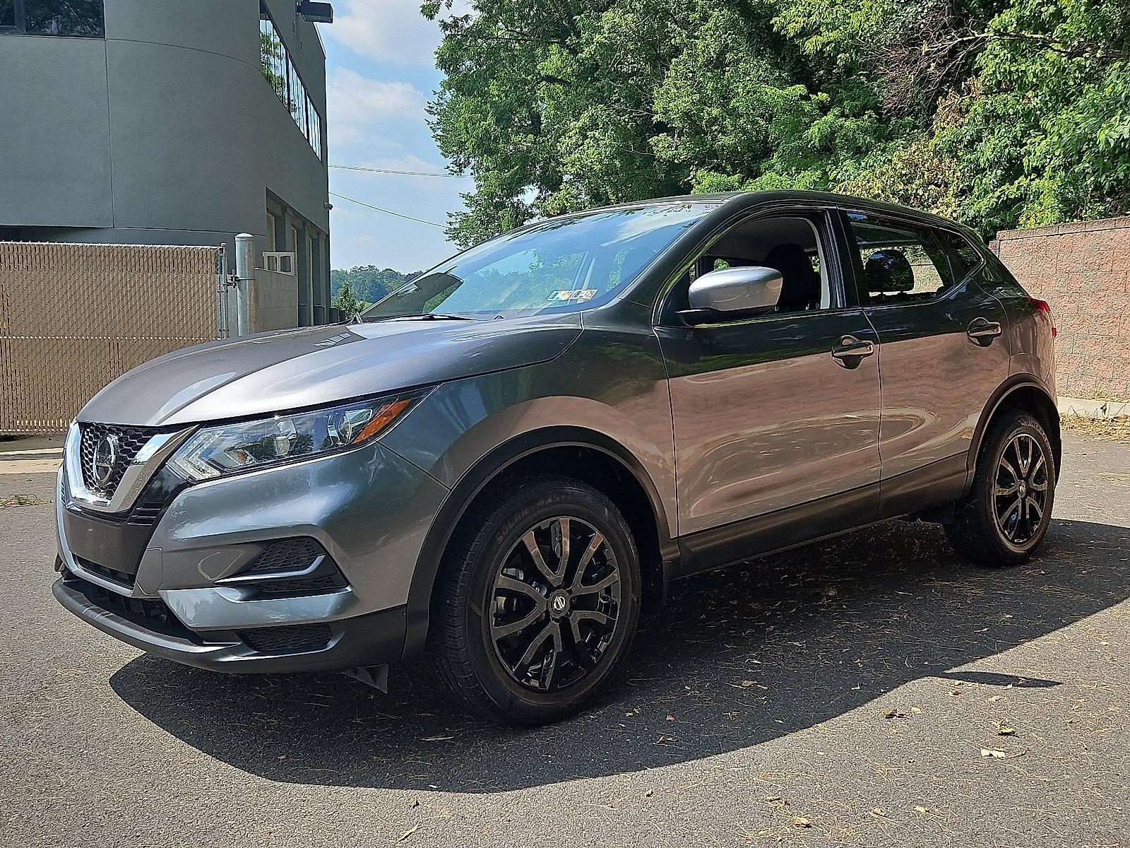 2022 Nissan Rogue Sport Vehicle Photo in Jenkintown, PA 19046