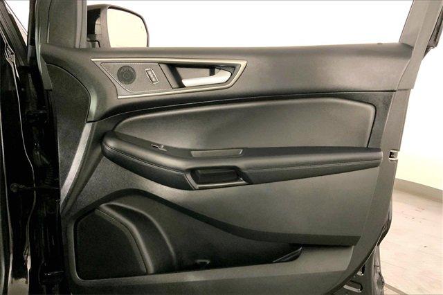 2024 Ford Edge Vehicle Photo in KANSAS CITY, MO 64114-4502