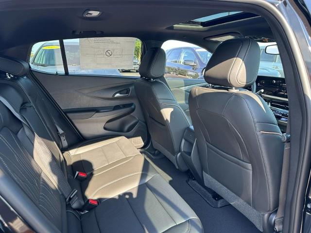 2025 Buick Envista Vehicle Photo in COLUMBIA, MO 65203-3903
