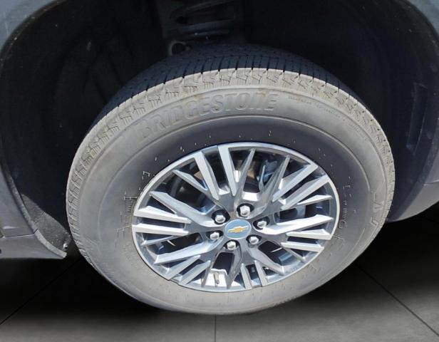 2025 Chevrolet Traverse Vehicle Photo in NEENAH, WI 54956-2243