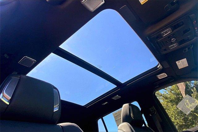 2023 Cadillac Escalade Vehicle Photo in KANSAS CITY, MO 64114-4545