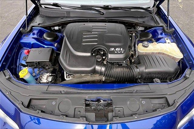 2019 Chrysler 300 Vehicle Photo in INDEPENDENCE, MO 64055-1314