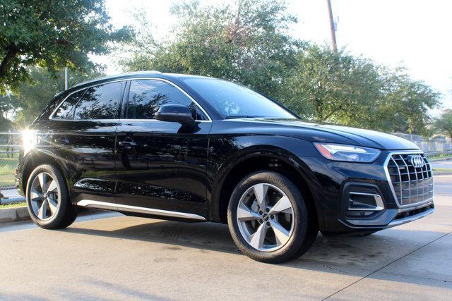 2024 Audi Q5 Vehicle Photo in HOUSTON, TX 77090