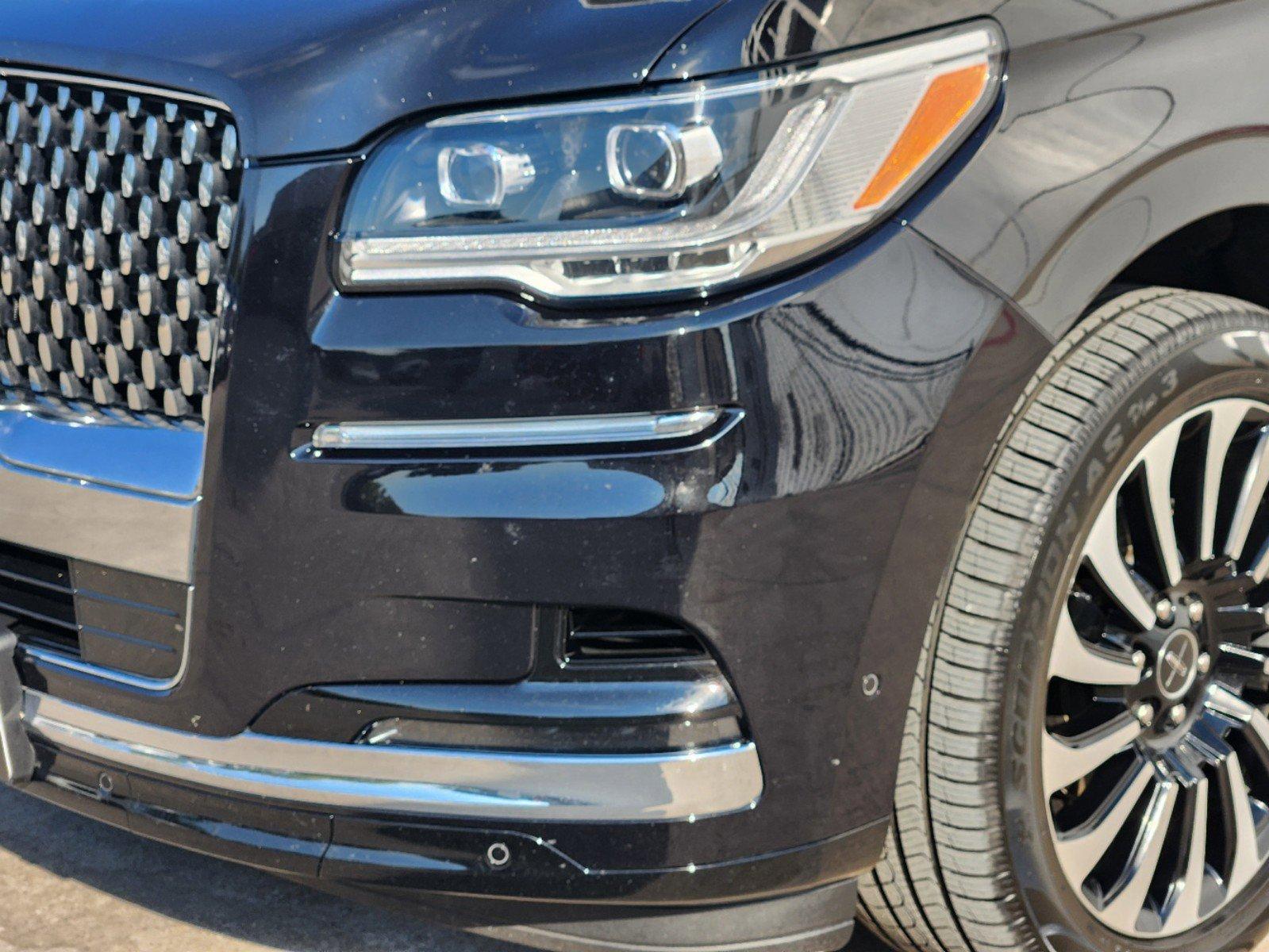 2022 Lincoln Navigator Vehicle Photo in GRAPEVINE, TX 76051-8302