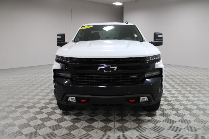 Used 2022 Chevrolet Silverado 1500 Limited LT Trail Boss with VIN 3GCUYFET6NG190678 for sale in Louisville, NE