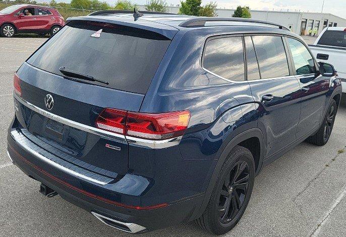 2022 Volkswagen Atlas Vehicle Photo in Marion, IA 52302