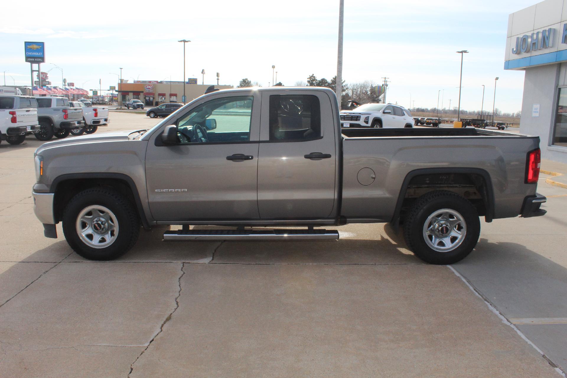 Used 2017 GMC Sierra 1500 Base with VIN 1GTR1LEHXHZ160625 for sale in York, NE