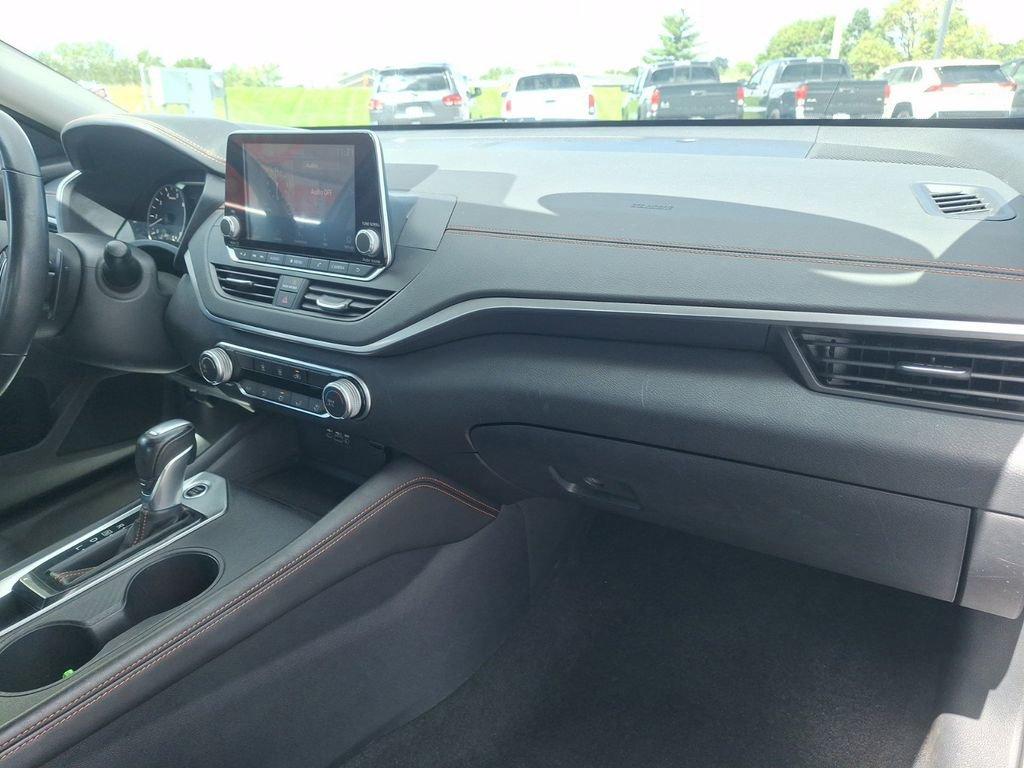 2021 Nissan Altima Vehicle Photo in Cedar Rapids, IA 52402