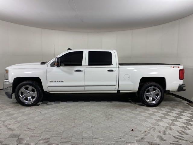 2017 Chevrolet Silverado 1500 Vehicle Photo in MEDINA, OH 44256-9001