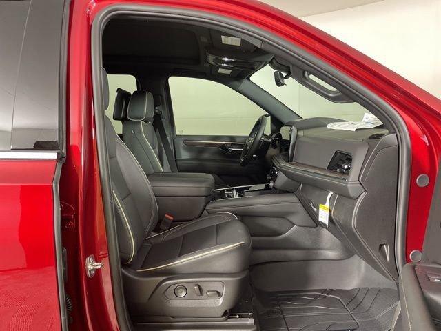 2025 Chevrolet Tahoe Vehicle Photo in PHOENIX, AZ 85014-3381