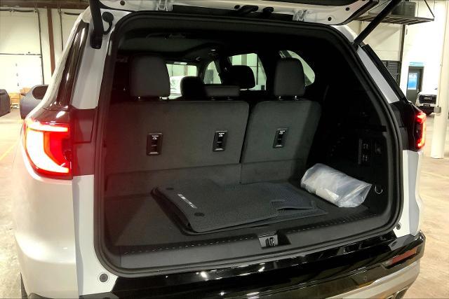 2025 GMC Acadia Vehicle Photo in KANSAS CITY, MO 64114-4545