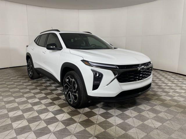 2025 Chevrolet Trax Vehicle Photo in PHOENIX, AZ 85014-3381