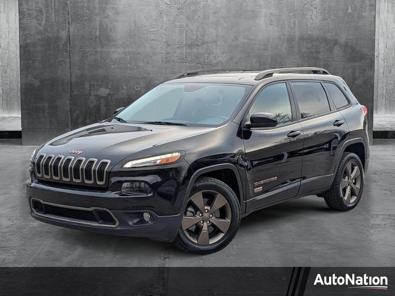 2017 Jeep Cherokee Vehicle Photo in Tampa, FL 33614