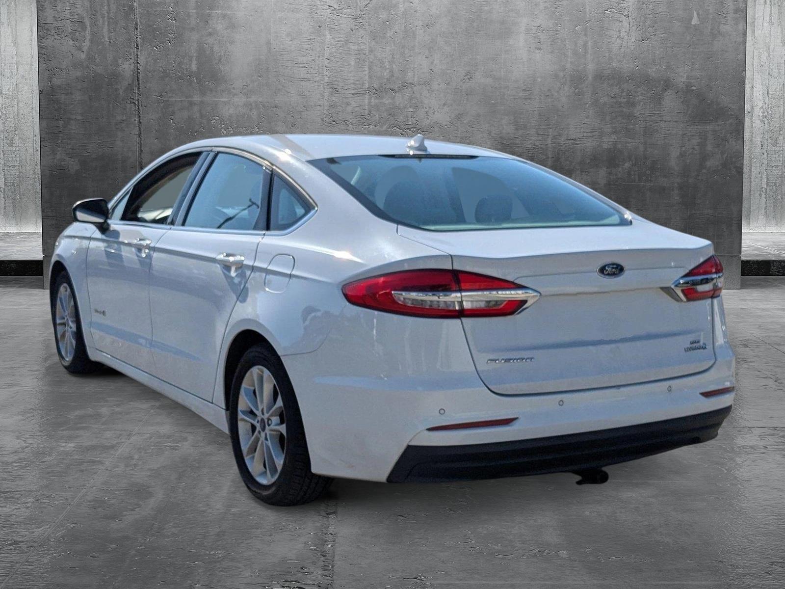 2019 Ford Fusion Hybrid Vehicle Photo in Miami, FL 33015