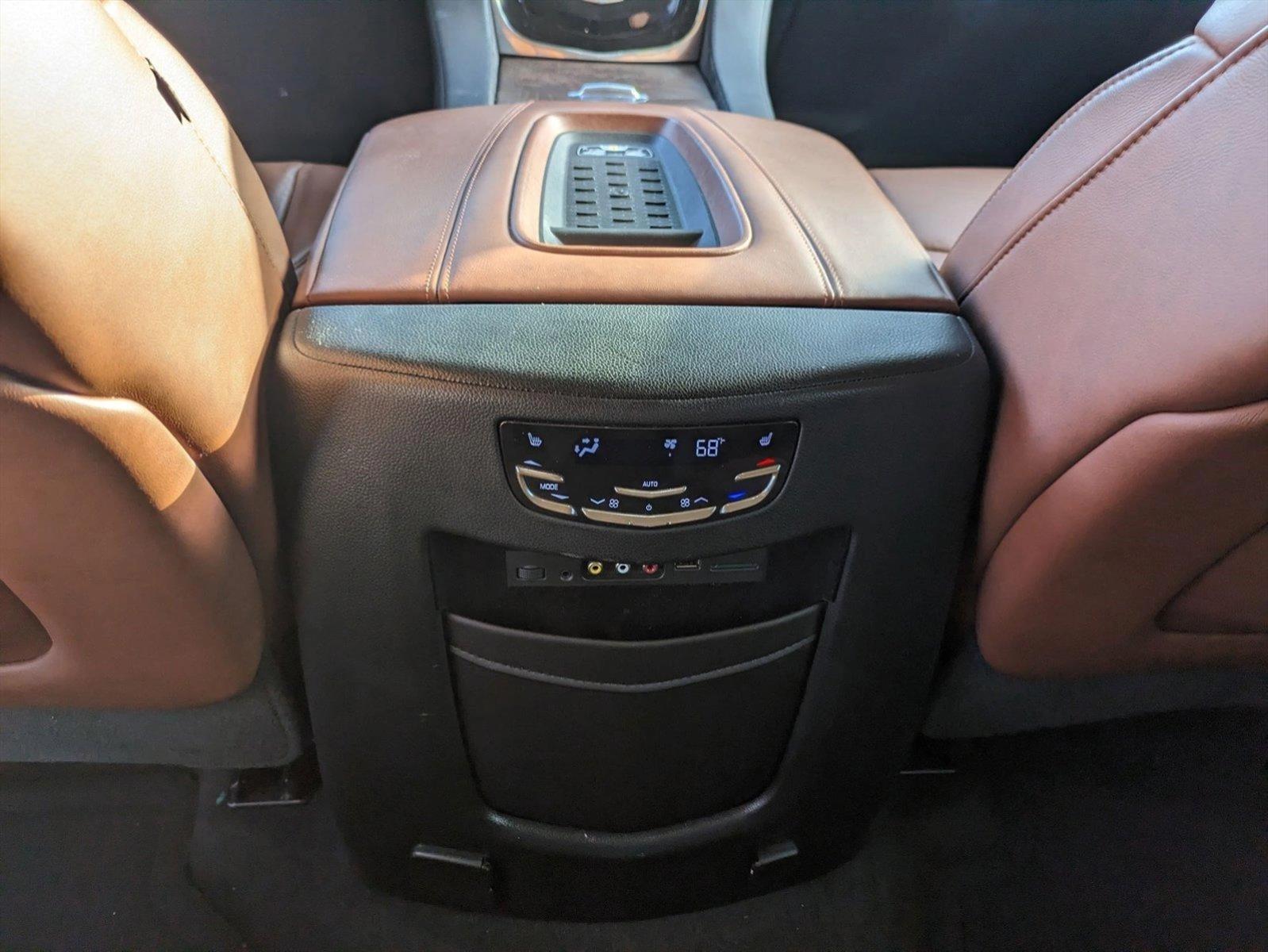 2016 Cadillac Escalade Vehicle Photo in WEST PALM BEACH, FL 33407-3296