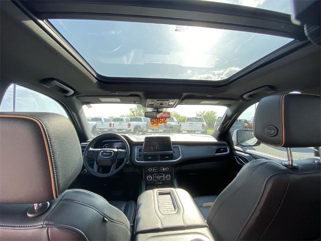 2022 GMC Yukon XL Vehicle Photo in Greenville, TX 75402