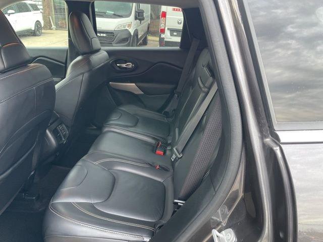 2017 Jeep Cherokee Vehicle Photo in MEDINA, OH 44256-9631