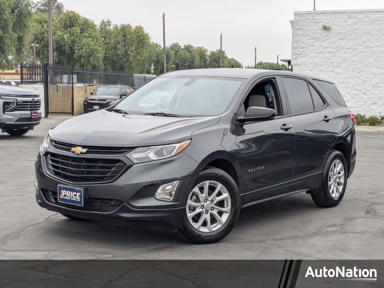2019 Chevrolet Equinox Vehicle Photo in VALENCIA, CA 91355-1705