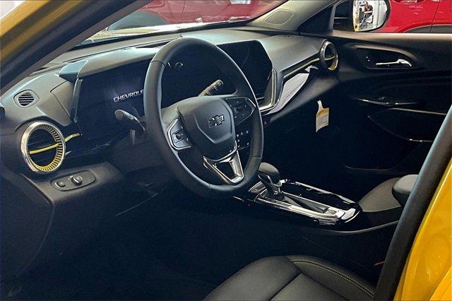 2025 Chevrolet Trax Vehicle Photo in TOPEKA, KS 66609-0000