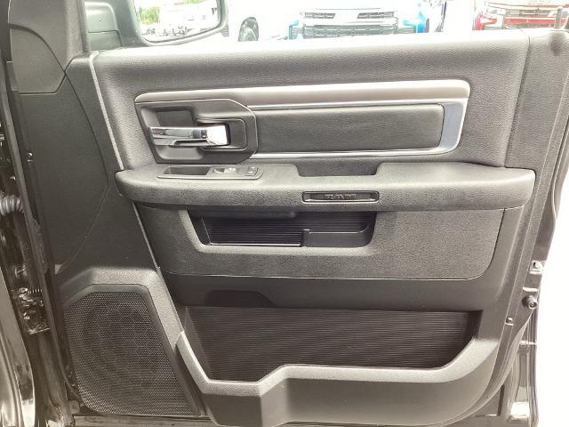 2022 Ram 1500 Classic Vehicle Photo in Gardner, MA 01440