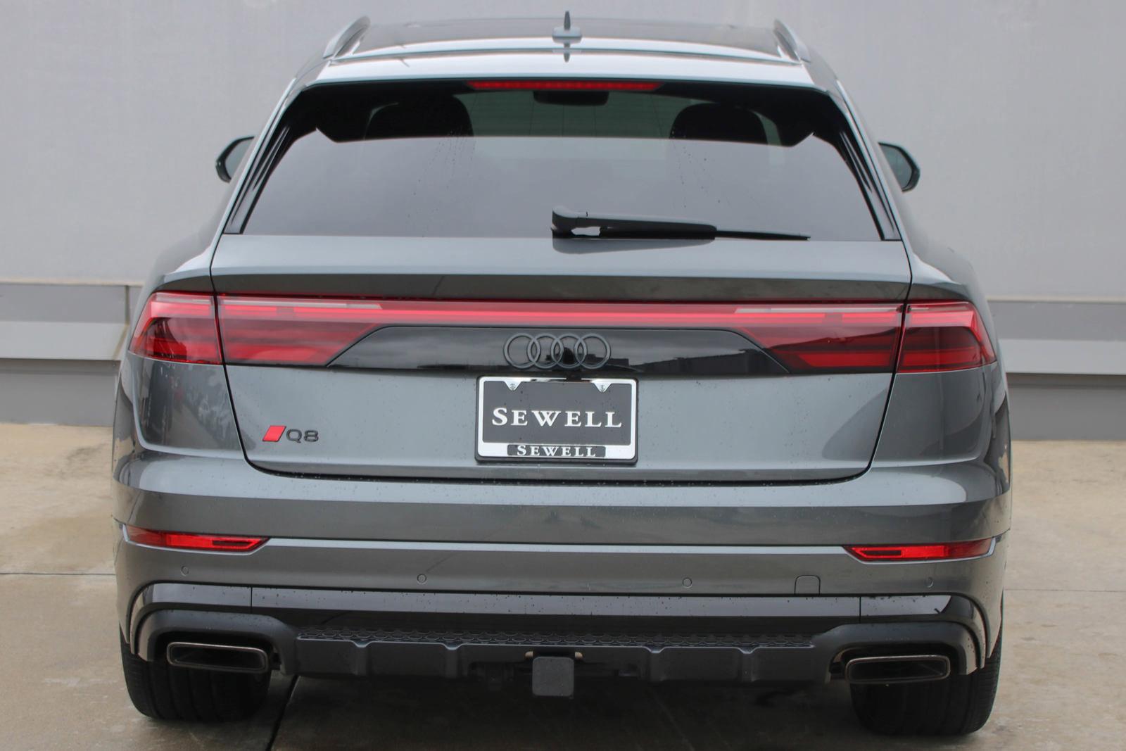 2024 Audi Q8 Vehicle Photo in SUGAR LAND, TX 77478