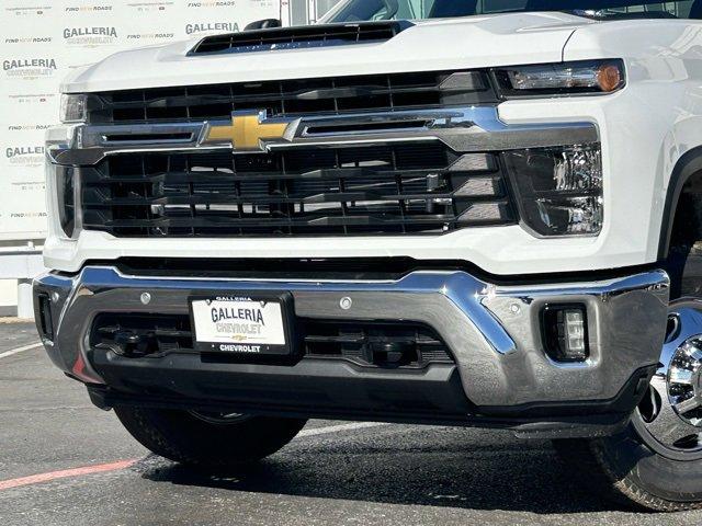 2025 Chevrolet Silverado 3500 HD Vehicle Photo in DALLAS, TX 75244-5909