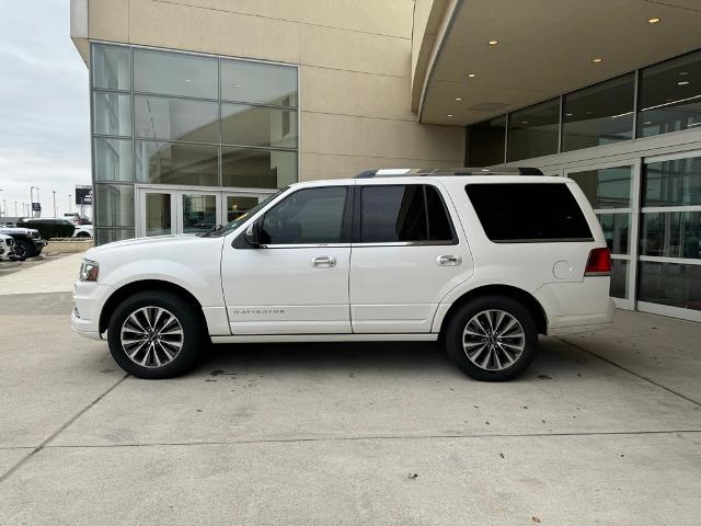 2015 Lincoln Navigator Vehicle Photo in Grapevine, TX 76051