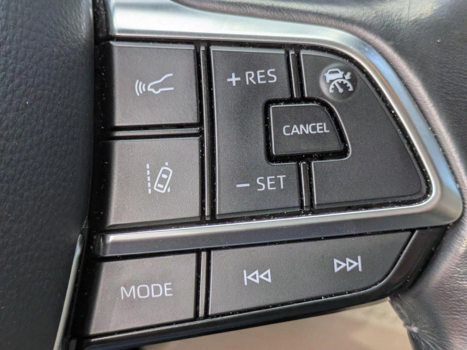 2020 Toyota Highlander Vehicle Photo in Clearwater, FL 33761