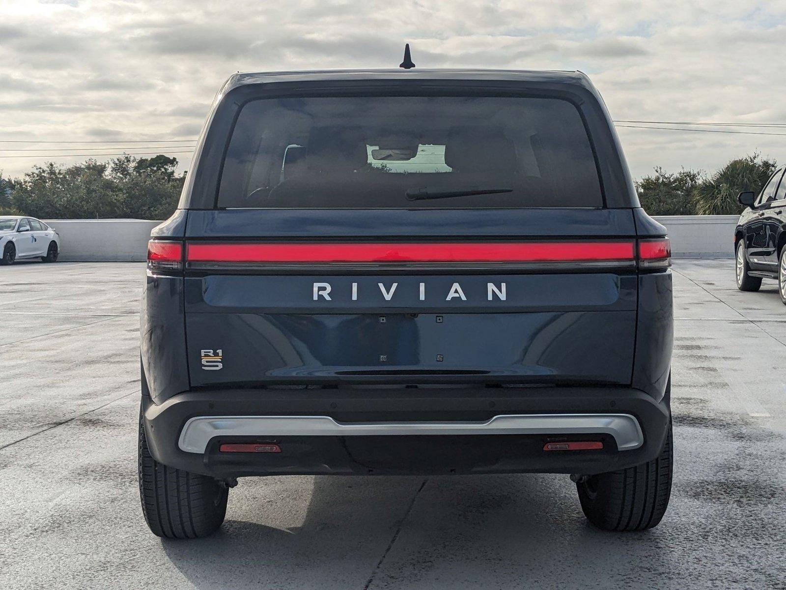 2023 Rivian R1S Vehicle Photo in WEST PALM BEACH, FL 33407-3296