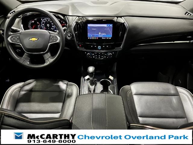 Used 2022 Chevrolet Traverse Premier with VIN 1GNEVKKW5NJ140056 for sale in Kansas City