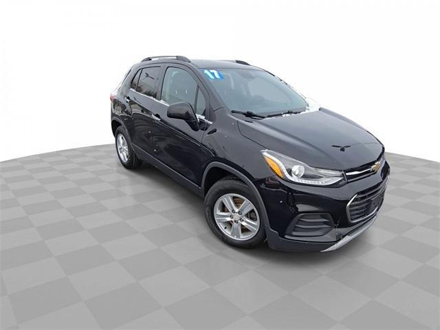 Used 2017 Chevrolet Trax LT with VIN 3GNCJLSB5HL286816 for sale in Columbus, OH