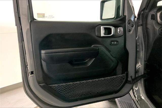 2021 Jeep Wrangler Vehicle Photo in Kansas City, MO 64114