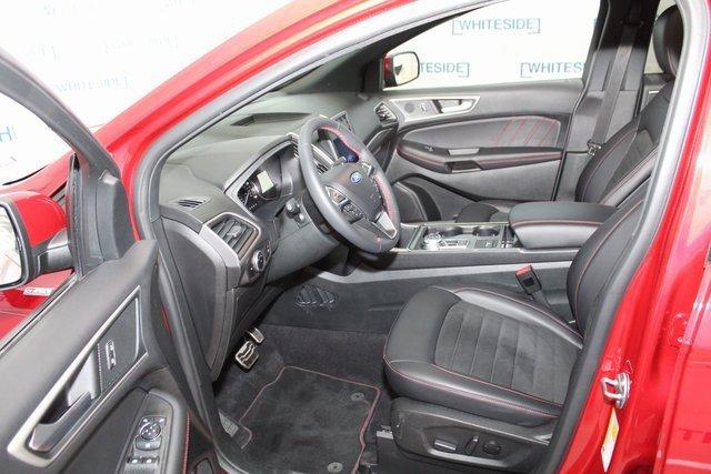 2024 Ford Edge Vehicle Photo in SAINT CLAIRSVILLE, OH 43950-8512