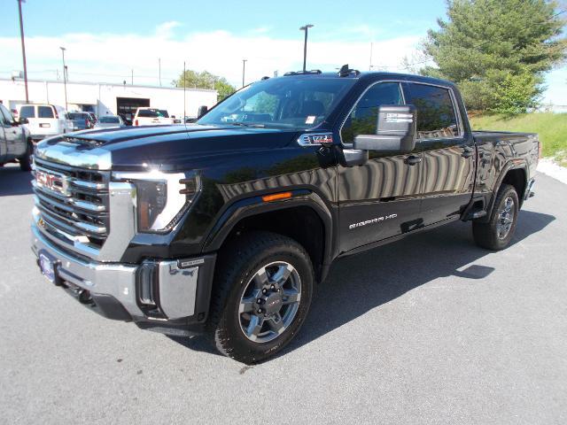 2025 GMC Sierra 2500 HD Vehicle Photo in LOWELL, MA 01852-4336